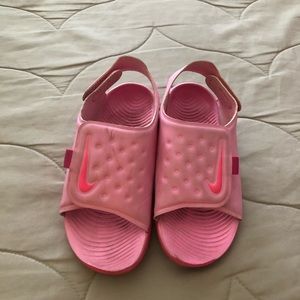 Nikes girls sandals